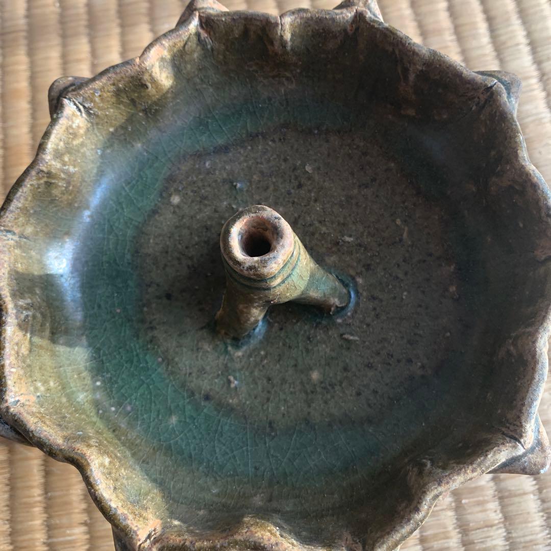 中国六朝時代蓮花模様青磁油灯