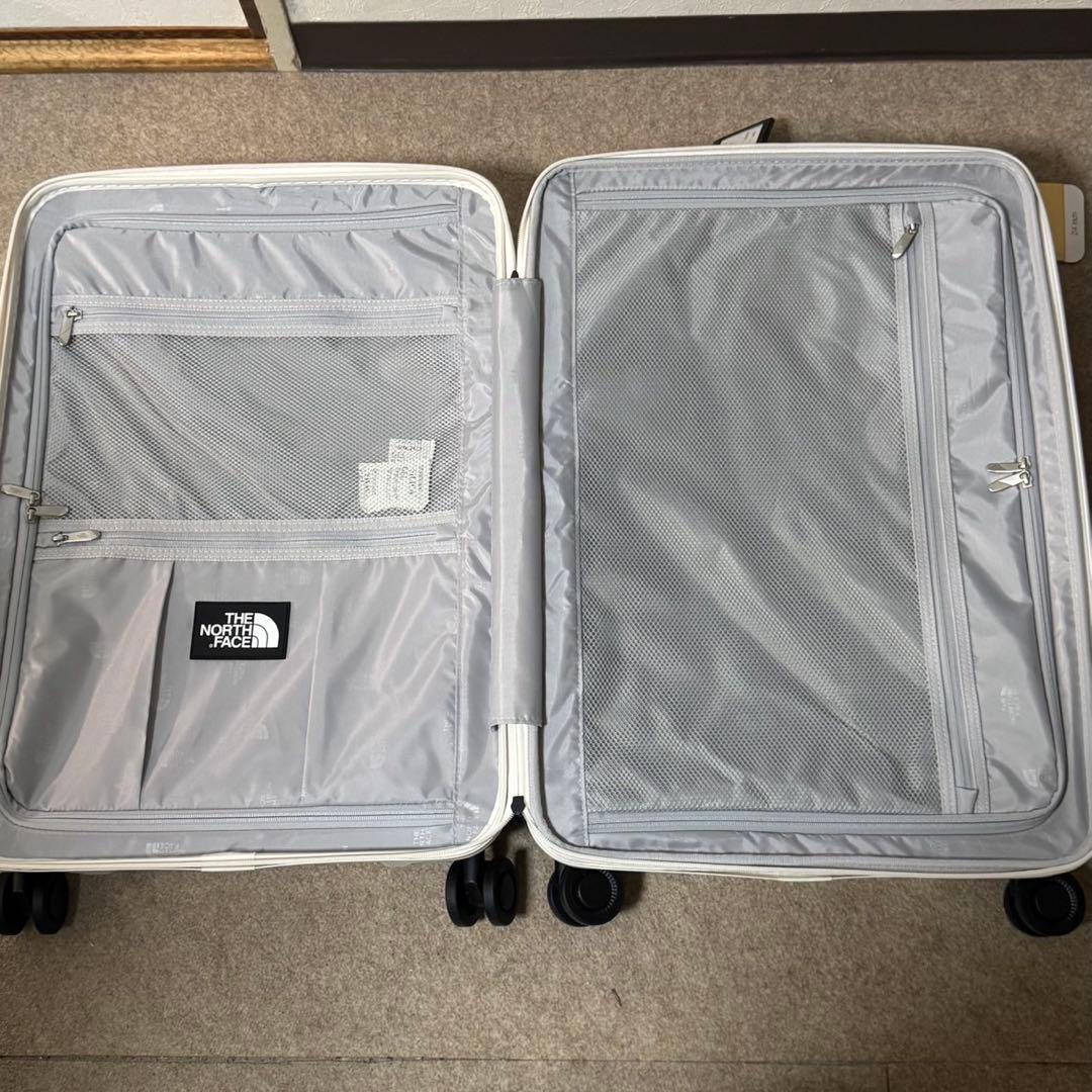 新品未使用【海外限定】THE NORTH FACE キャリーケース　24インチ