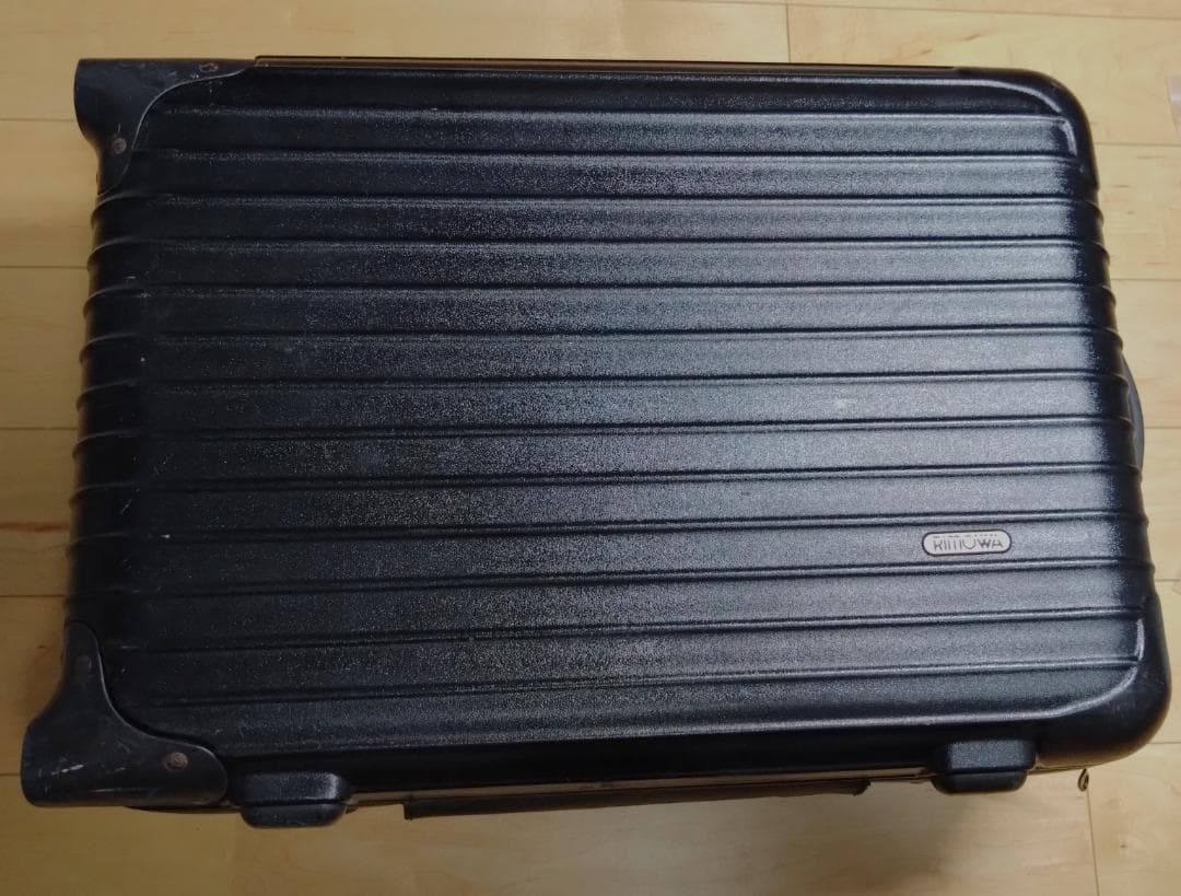 リモワ　サルサ851　マットブラック　機内持ち込み対応　２輪