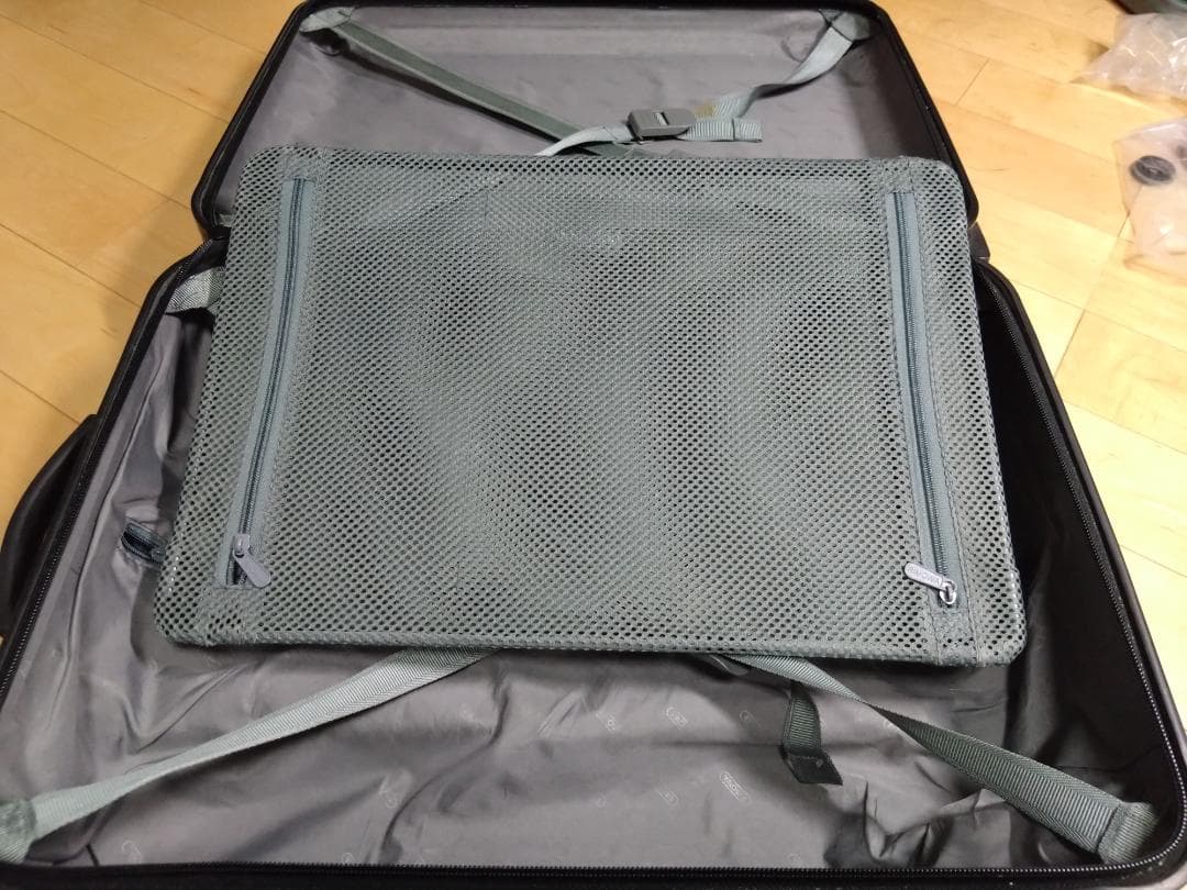 リモワ　サルサ851　マットブラック　機内持ち込み対応　２輪