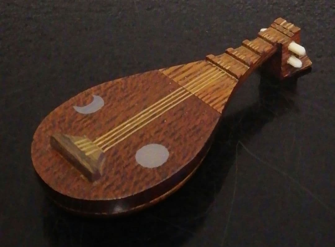 秀峰作　輪島塗　琵琶　香合　共箱　茶道具