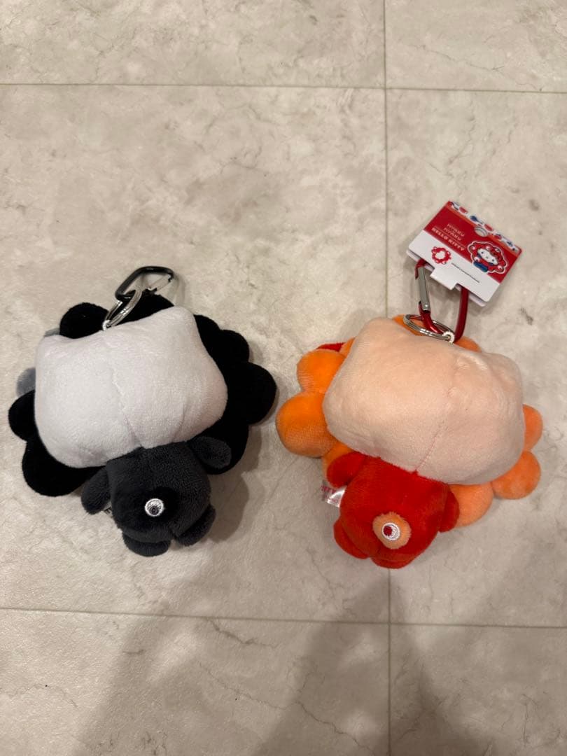 ミャクミャク　サンリオなりきり　推しカラー　黒ミャク　BCカラビナ　セット