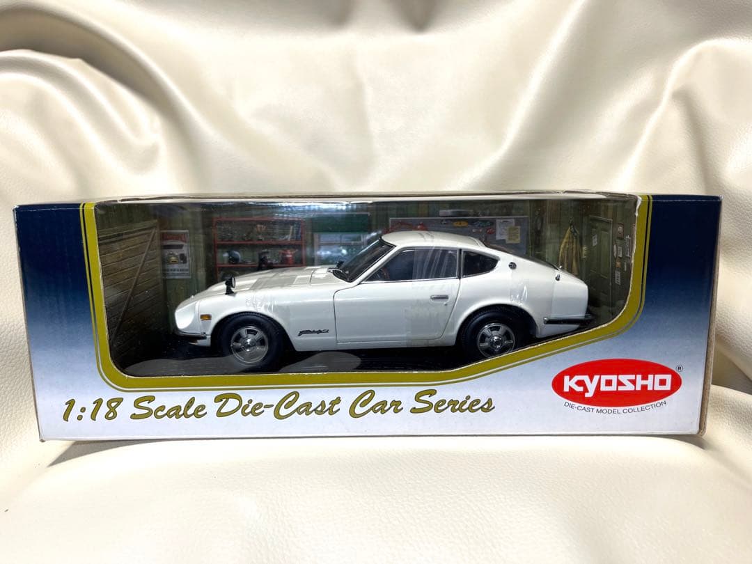 【希少絶版品!!】日産 フェアレディZ-L 京商 1/18 ミニカー