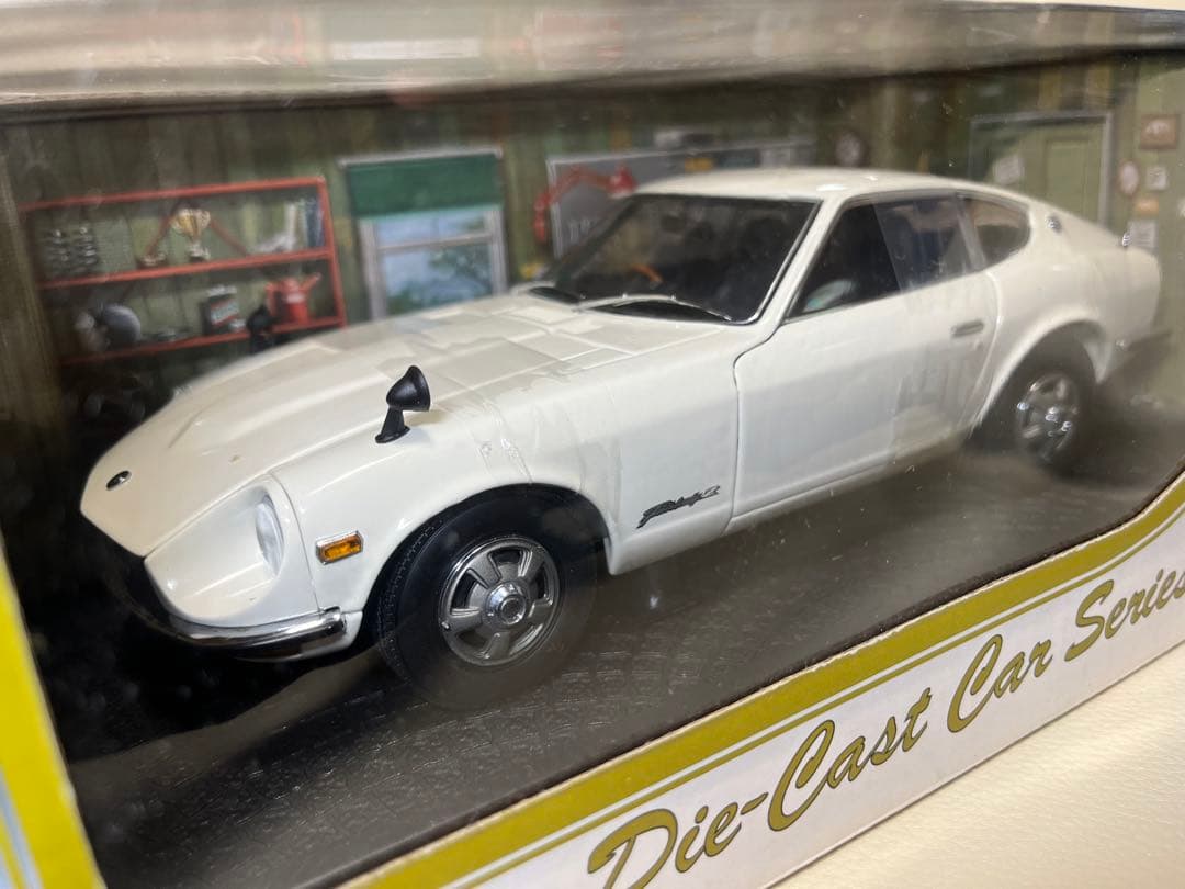 【希少絶版品!!】日産 フェアレディZ-L 京商 1/18 ミニカー