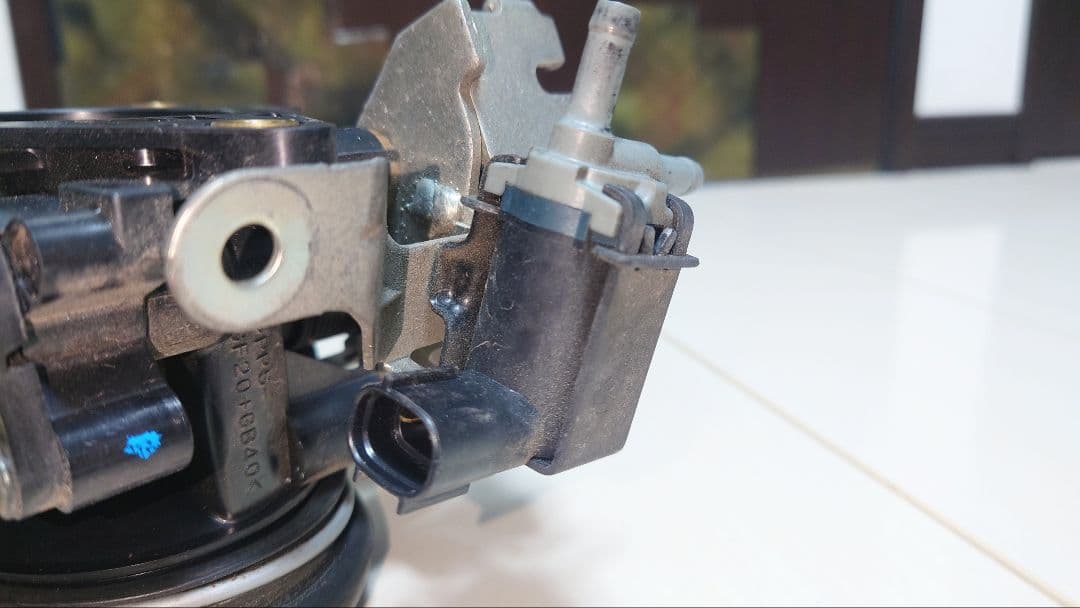 ★【最終値下げ!】ダイハツエッセL235S純正加工43パイビックスロットル★