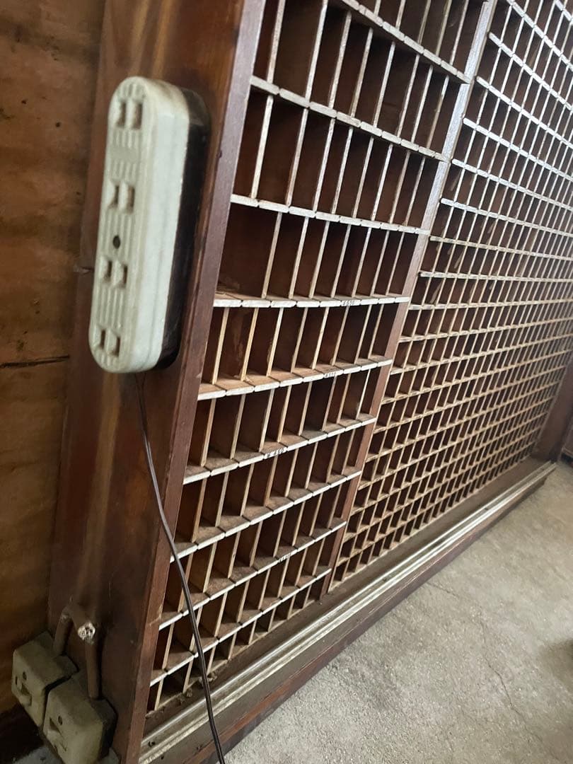 印鑑入れ　昭和レトロ　ヴィンテージ　棚　ラック　コレクションケース　ショーケース