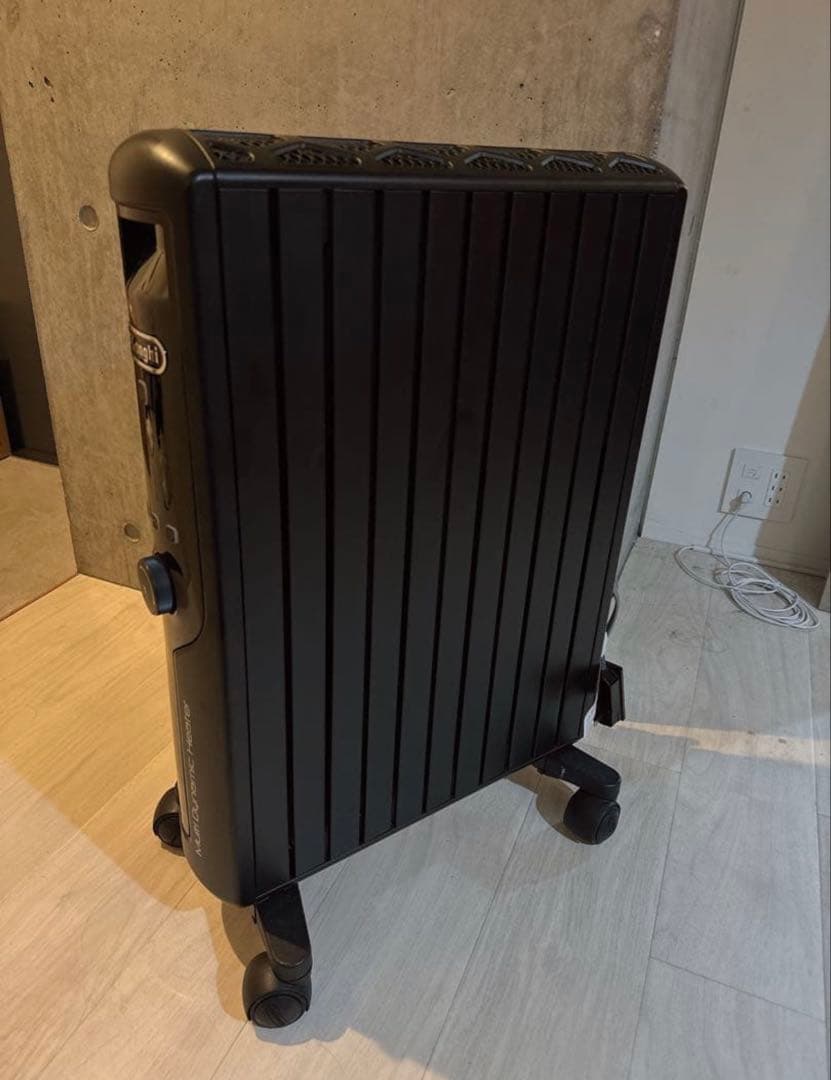 デロンギ MDHU15-PB マルチダイナミックヒーター 1500Wモデル