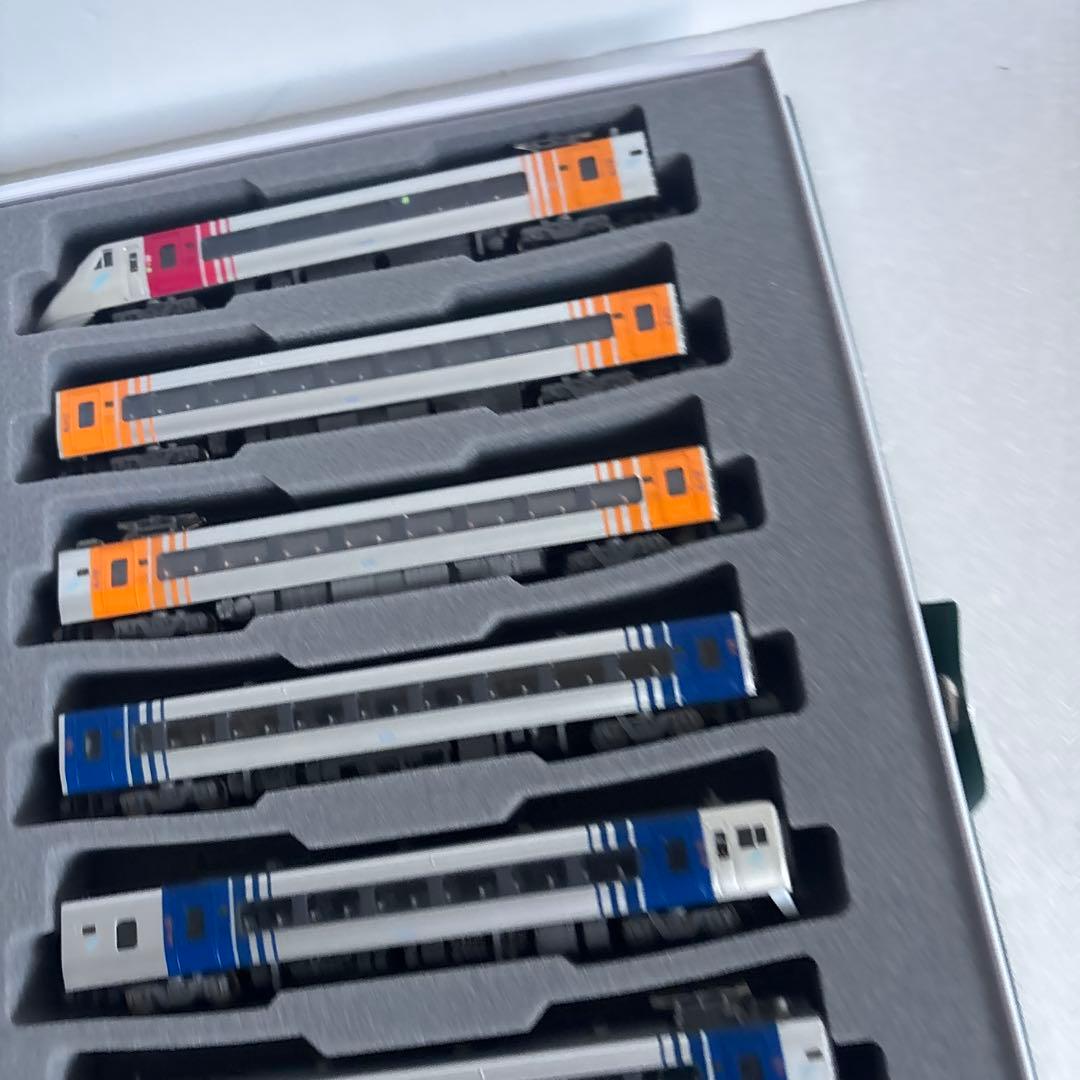 四国　８０００系リニューアル　８両