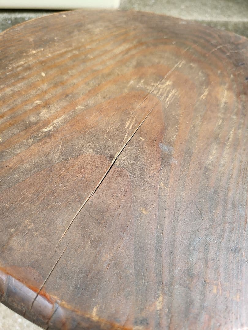 鉄脚 スツール　丸椅子　3本脚　ヴィンテージ　アンティーク