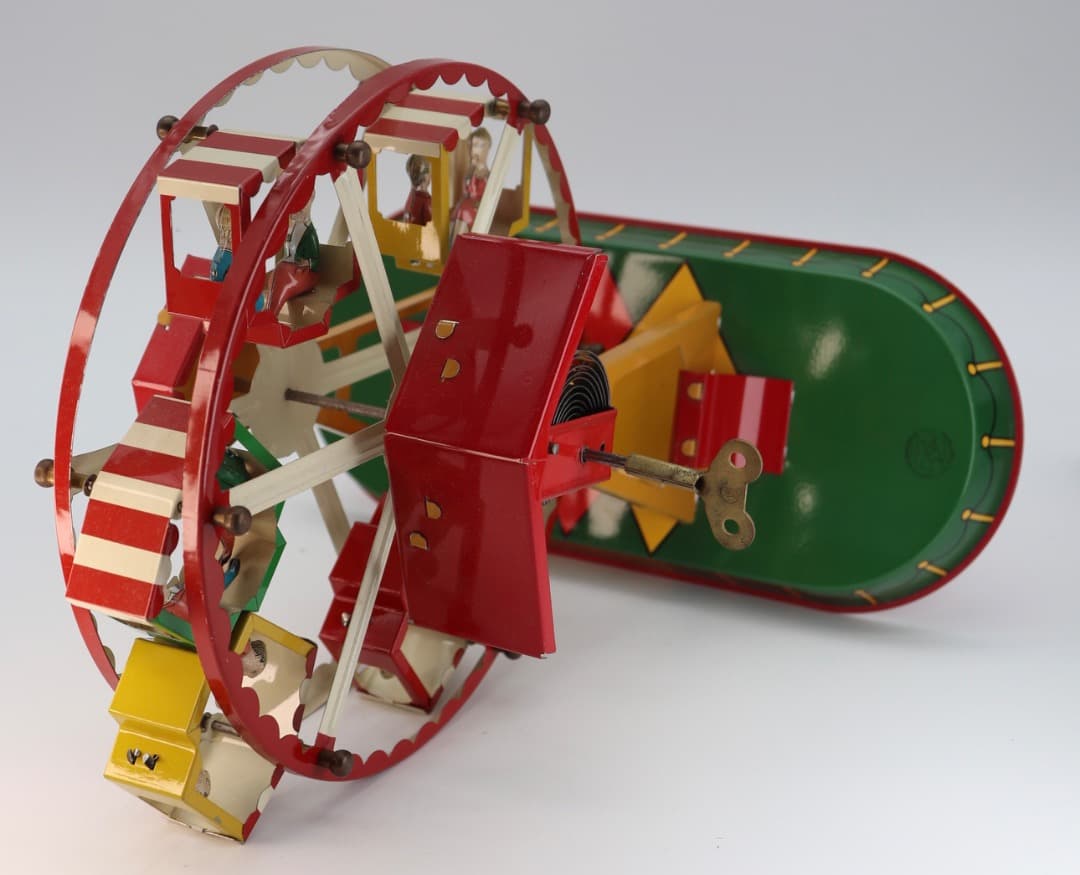 レアアイテム T＆W ドイツ製クロックワーク駆動、ブリキ製観覧車 約22cm