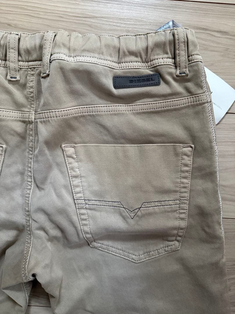 Diesel Jogg Jeans ベージュ チノパン