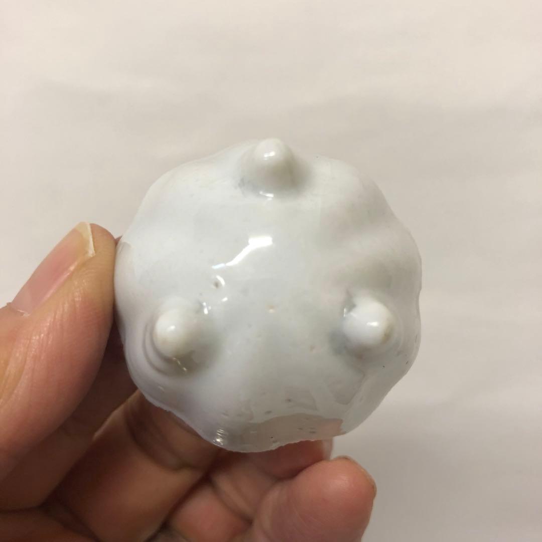 白磁　三つ足輪花極小手塩皿　骨董品　極小鉢　希少