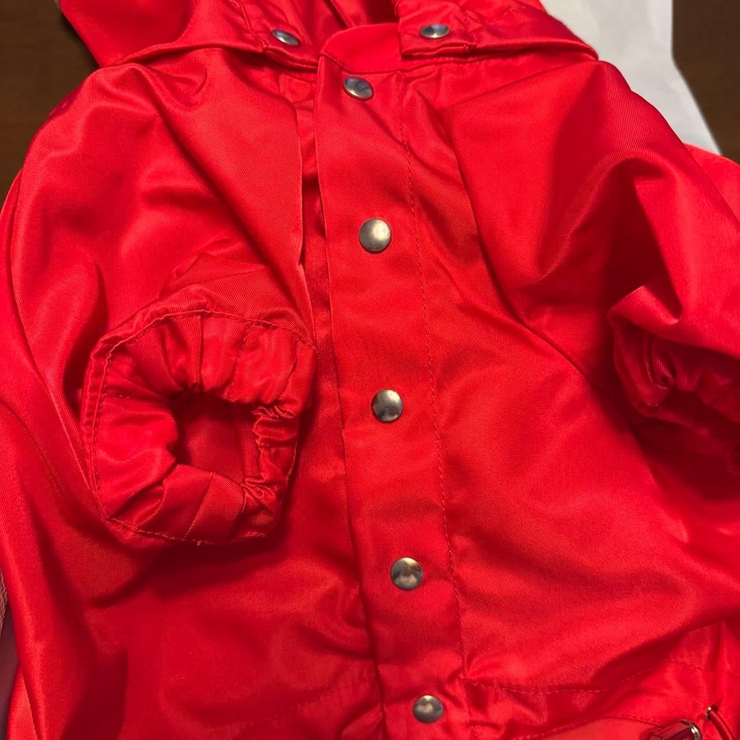 PRADA レッド ナイロン 犬服 フード付き PRADA正規品 Mサイズ