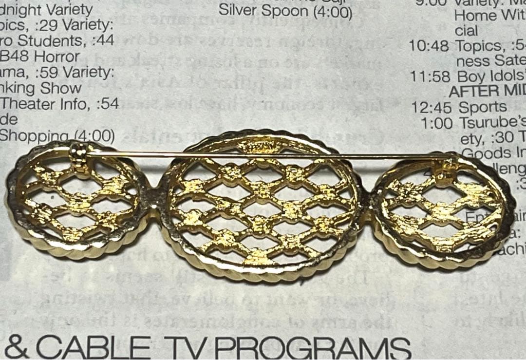 希少　Christian Dior ブローチ　ゴールドカラー　ラインストーン