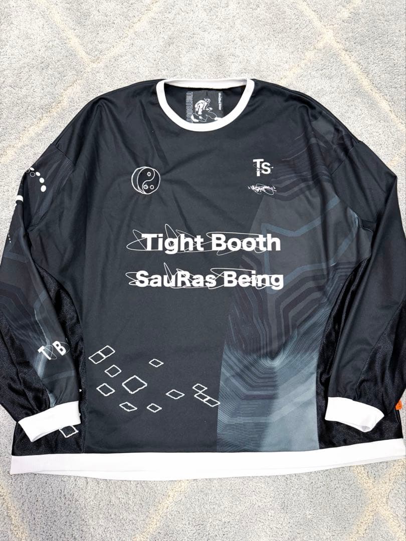 トップス TIGHTBOOTH SauRas Being SOCCER JERSEY