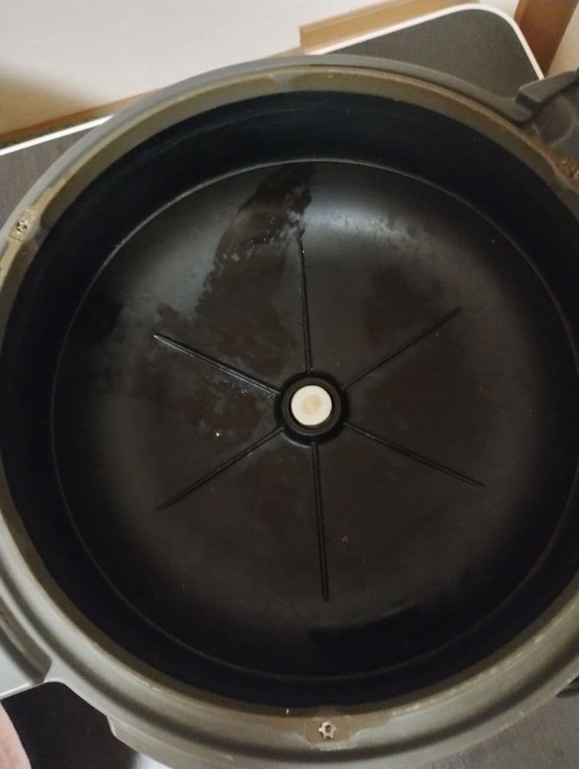 象印　炊飯器　NH-GD36 2013年製