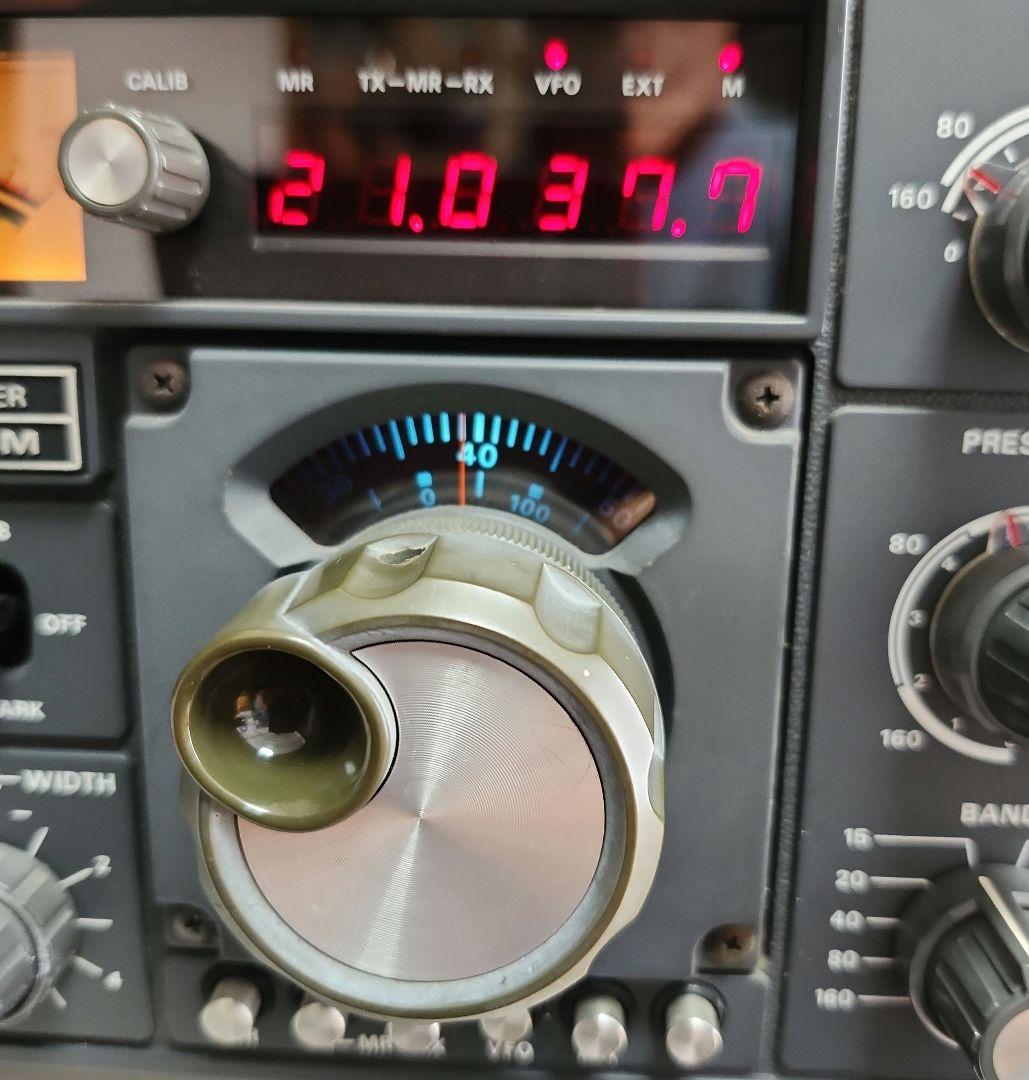 八重洲無線 トランシーバー FT-901DM 【取扱説明書付属】