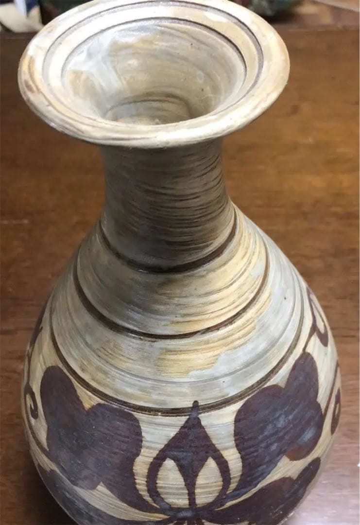 粉青沙器鉄絵唐草文瓶李朝写し