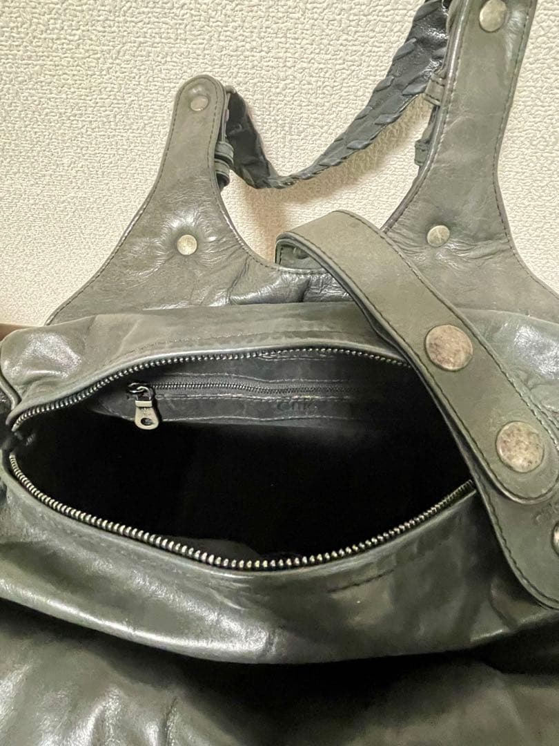 Chloe シルバラード　黒