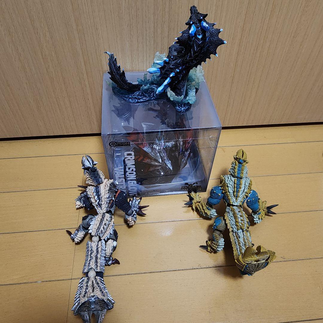 モンハン　フィギュア　ジンオウガ亜種　バルファルク　ラギアクルス希少種