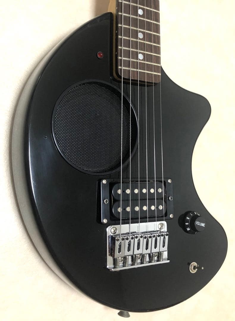 【美品】ZO-3 ブラック アンプ内蔵ミニギター 専用ケース付き！！