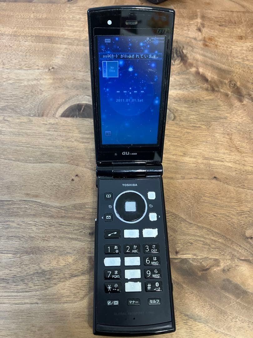 TOSHIBA T008 ブラック 充電器付き