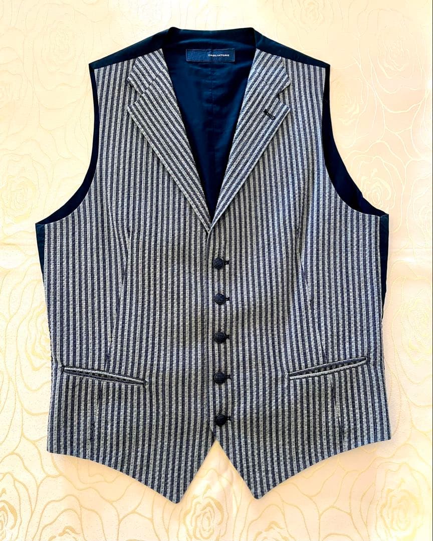 ✨美品 タグ有⚜️TAGLIATORE⚜️ジレ ベスト 襟付き