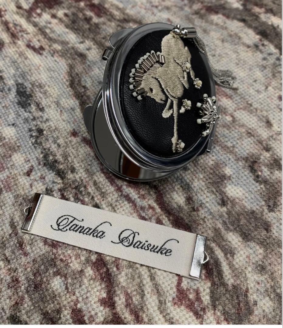 メイク道具・化粧小物 tanakadaisuke White horse compact mirror