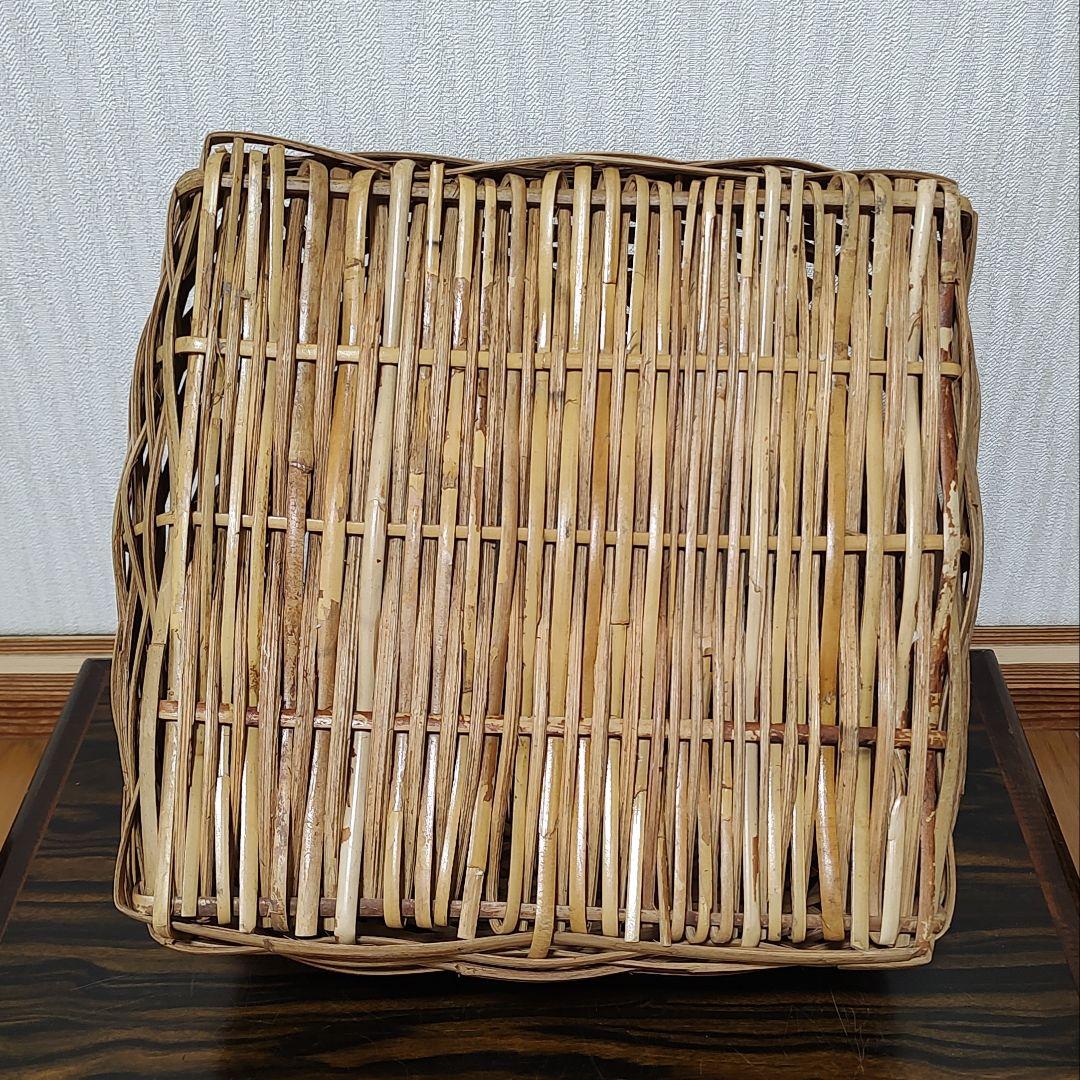 竹籠／バスケット