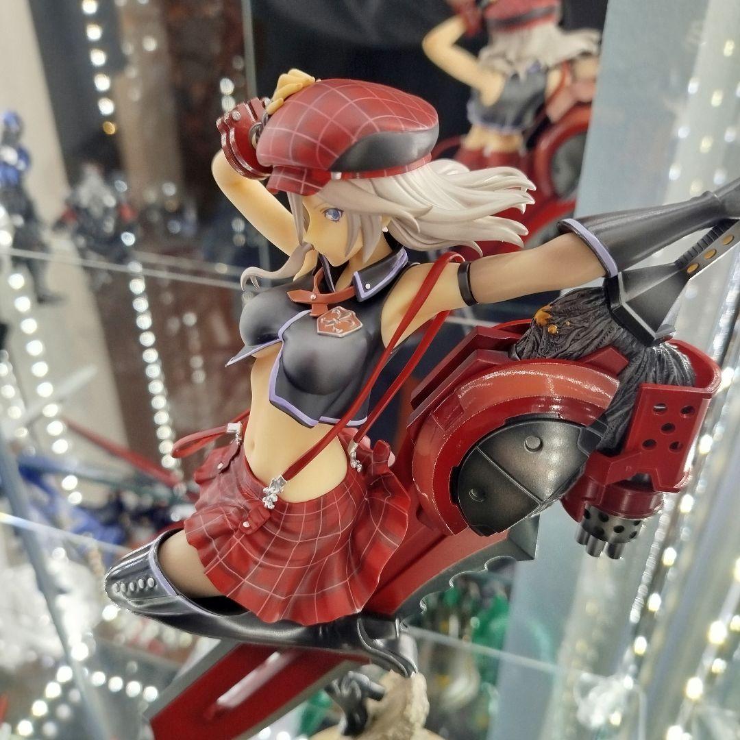 アリサ・イリーニチナ・アミエーラ 1/8