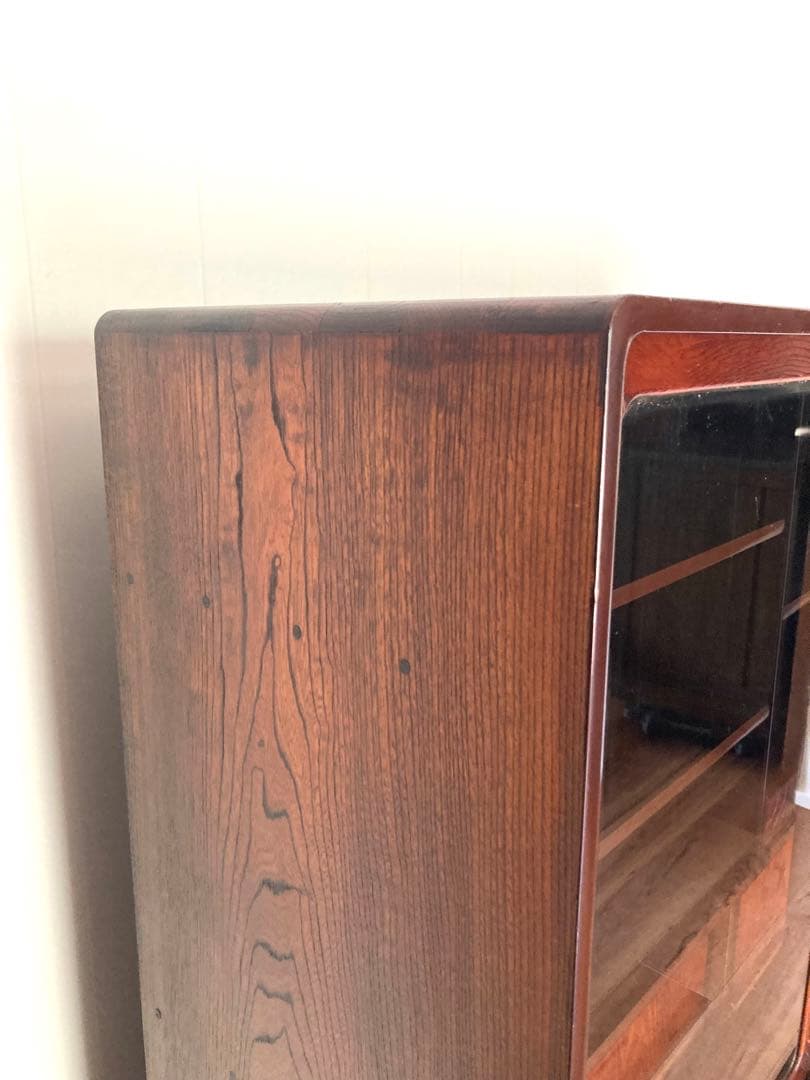 【連休sale】佇まい良さげな収納棚　食器棚