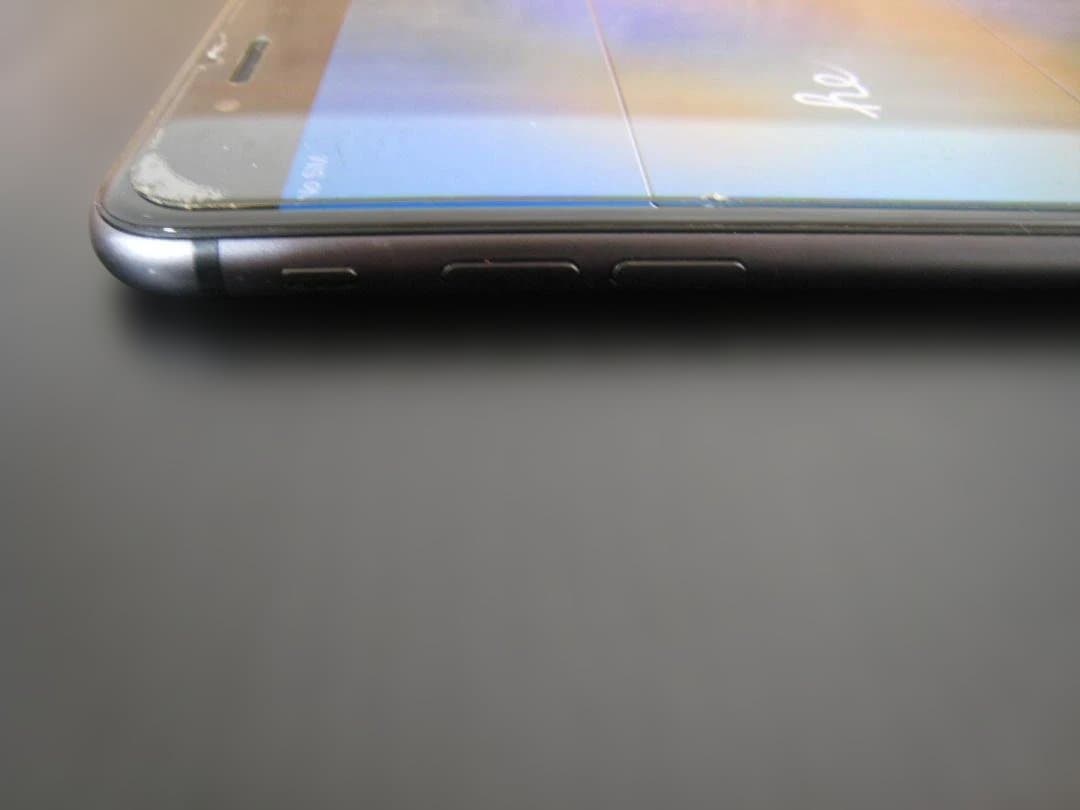 【中古】Apple iPhone 8 ブラック