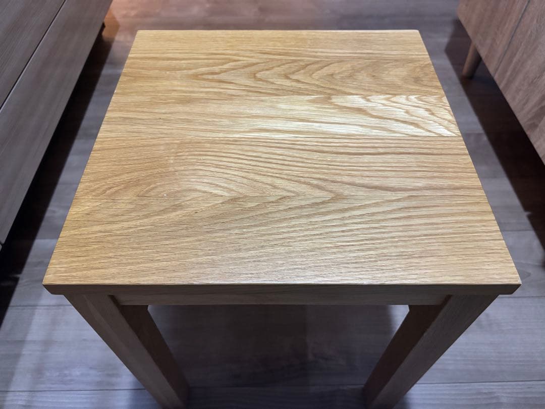 無印良品　サイドテーブル　オーク無垢材