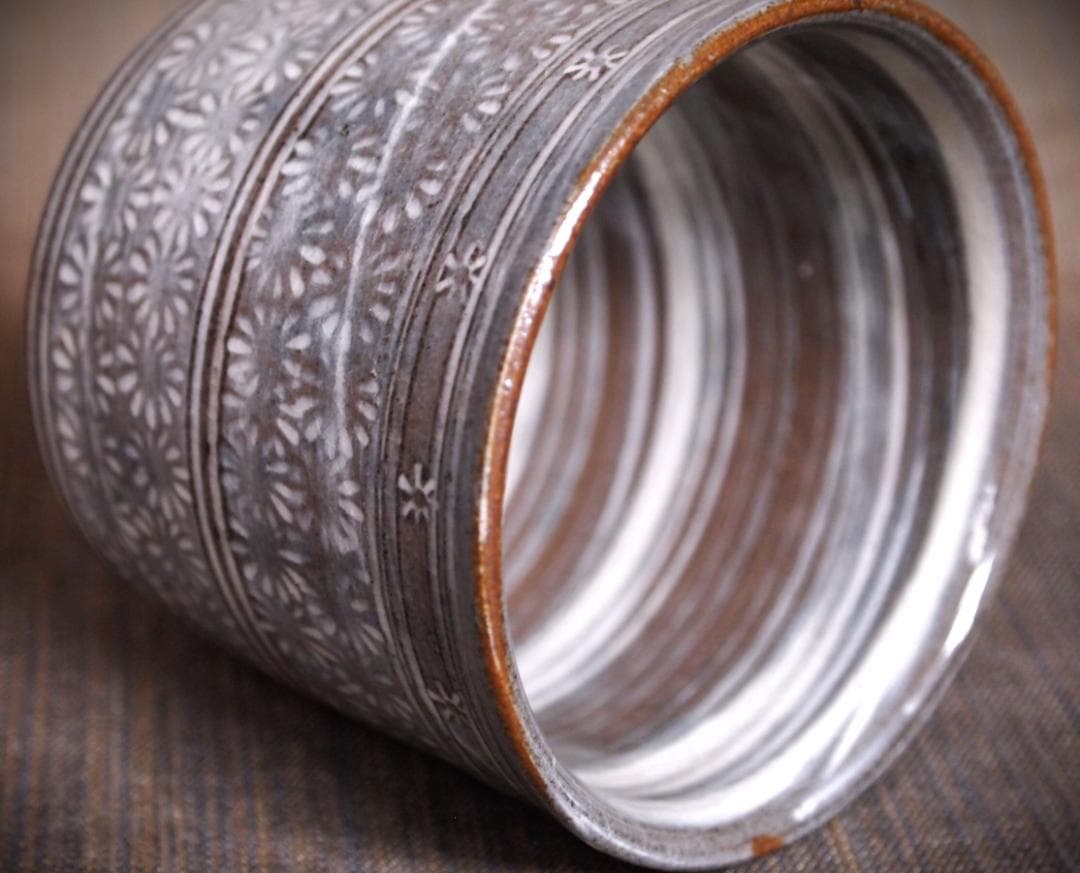 人気作家★中里隆【師：小山富士夫＆中里太郎右衛門】★唐津三島湯のみA★共箱