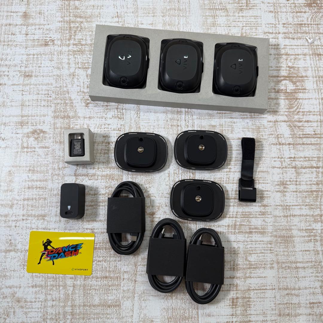 VIVE Tracker Ultimate トラッカー3個　セット　動作確認済み