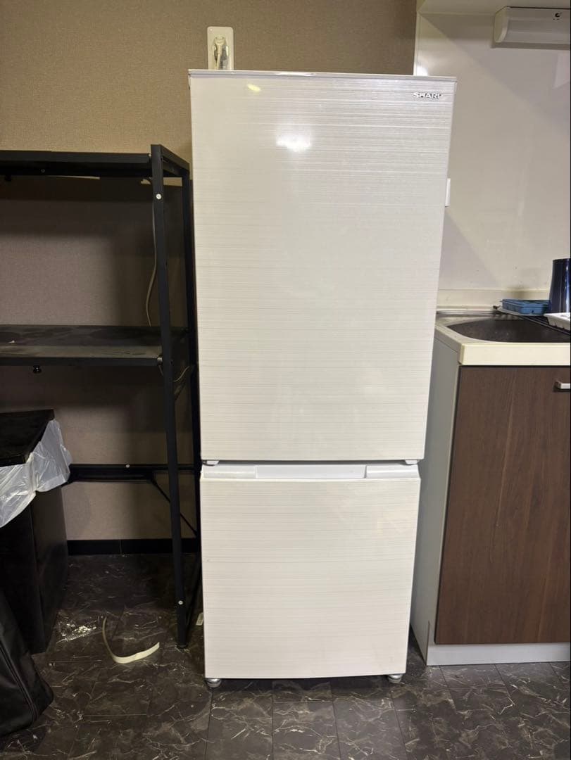 SHARP 冷蔵庫 SJ-D18H-W 179L 2ドア