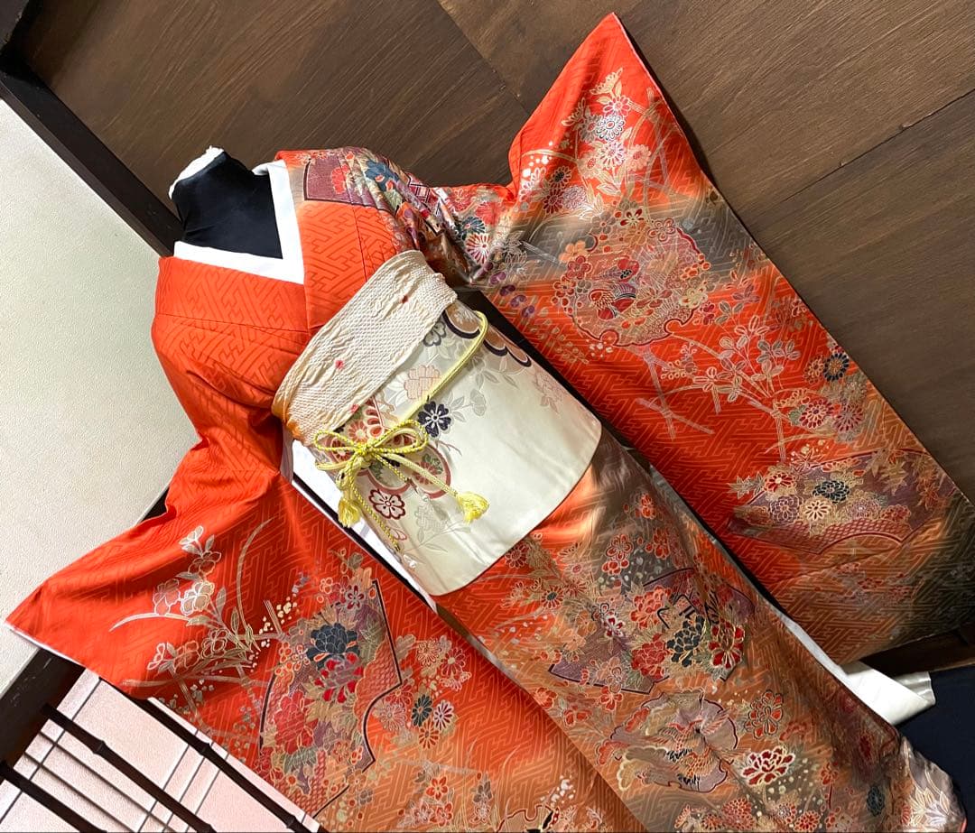 振袖フルセット6点サイズM〜Ｌ駒刺繍　地紙御所車文　暈し染め　金銀彩　正絹