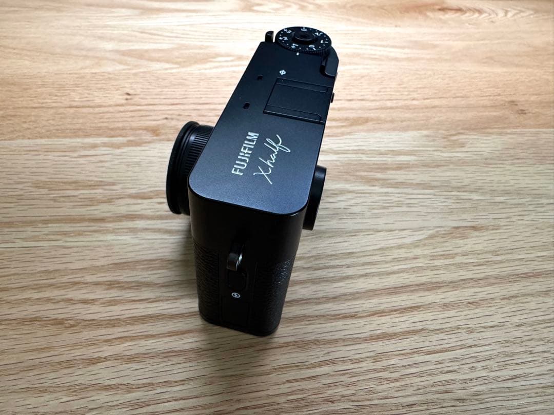 美品 Fujifilm X half ブラック X-HF1 【おまけ付き】