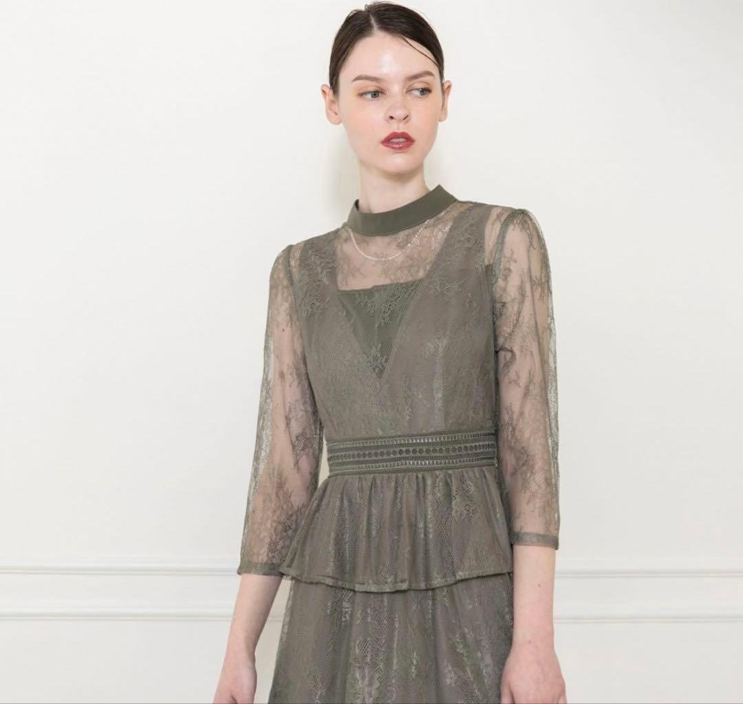 オリーブグリーン ペプラムドレス