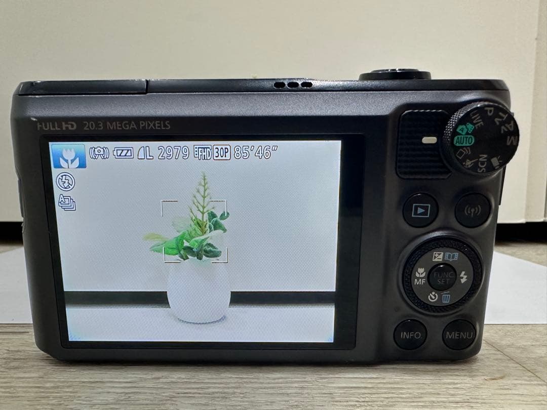 美品 Canon PowerShot SX720 HS