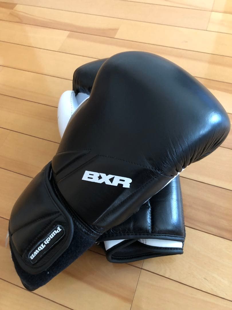 本革レザーパンチタウンBXRボクシングキックムエタイグローブ（黒/白）10オンス