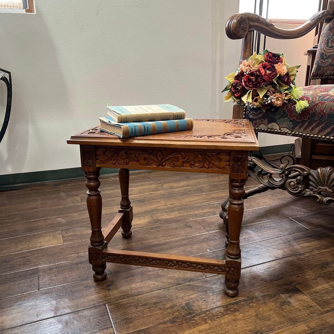 k527r121 彫刻細工が美しいサイドテーブル 木製 オリエンタルな雰囲気