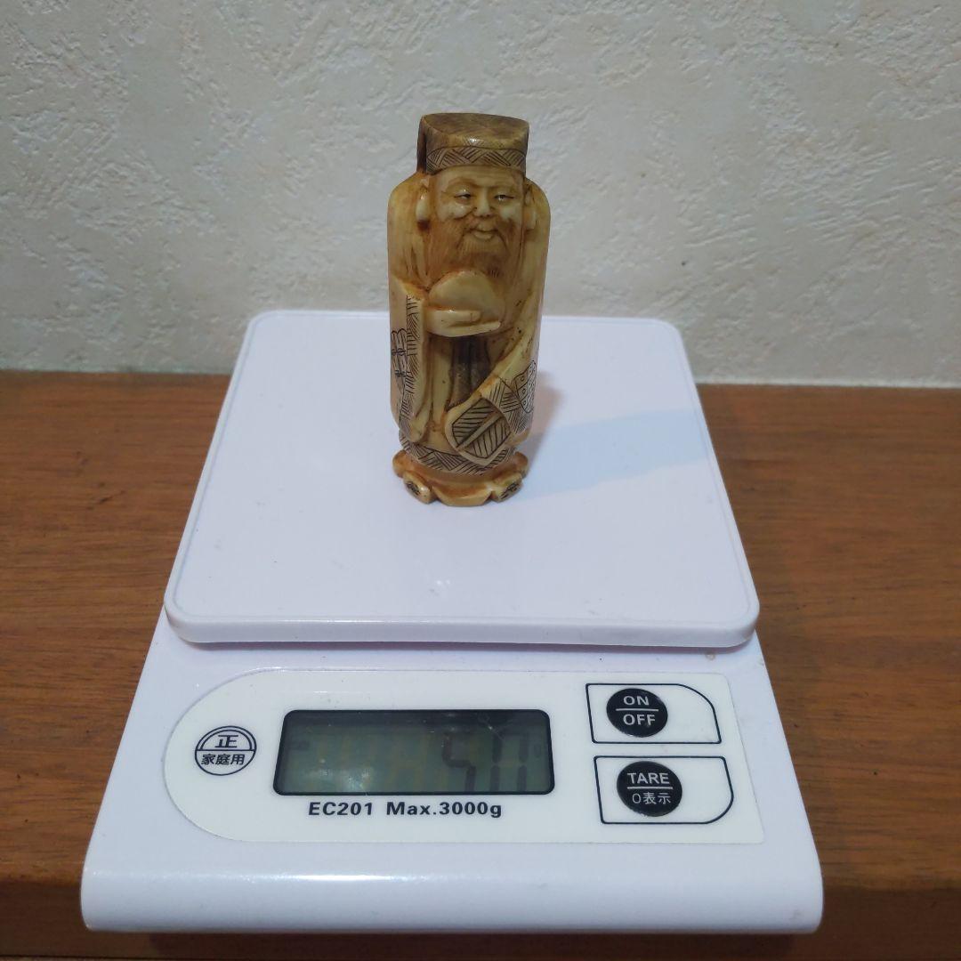時代提げ物 七福神根付 天然素材 在銘【寿老人】高さ約7.6cm 重さ約50ｇ