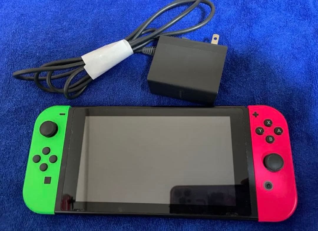 最終値下げ任天堂NintendoSwitch本体・Switchケース・ソフト3点