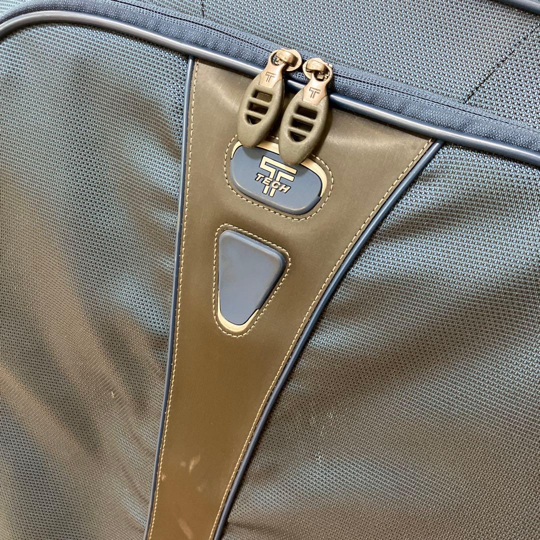 TUMI トゥミ　キャリーケース　スーツケース　ネイビー　大容量　T-TECH