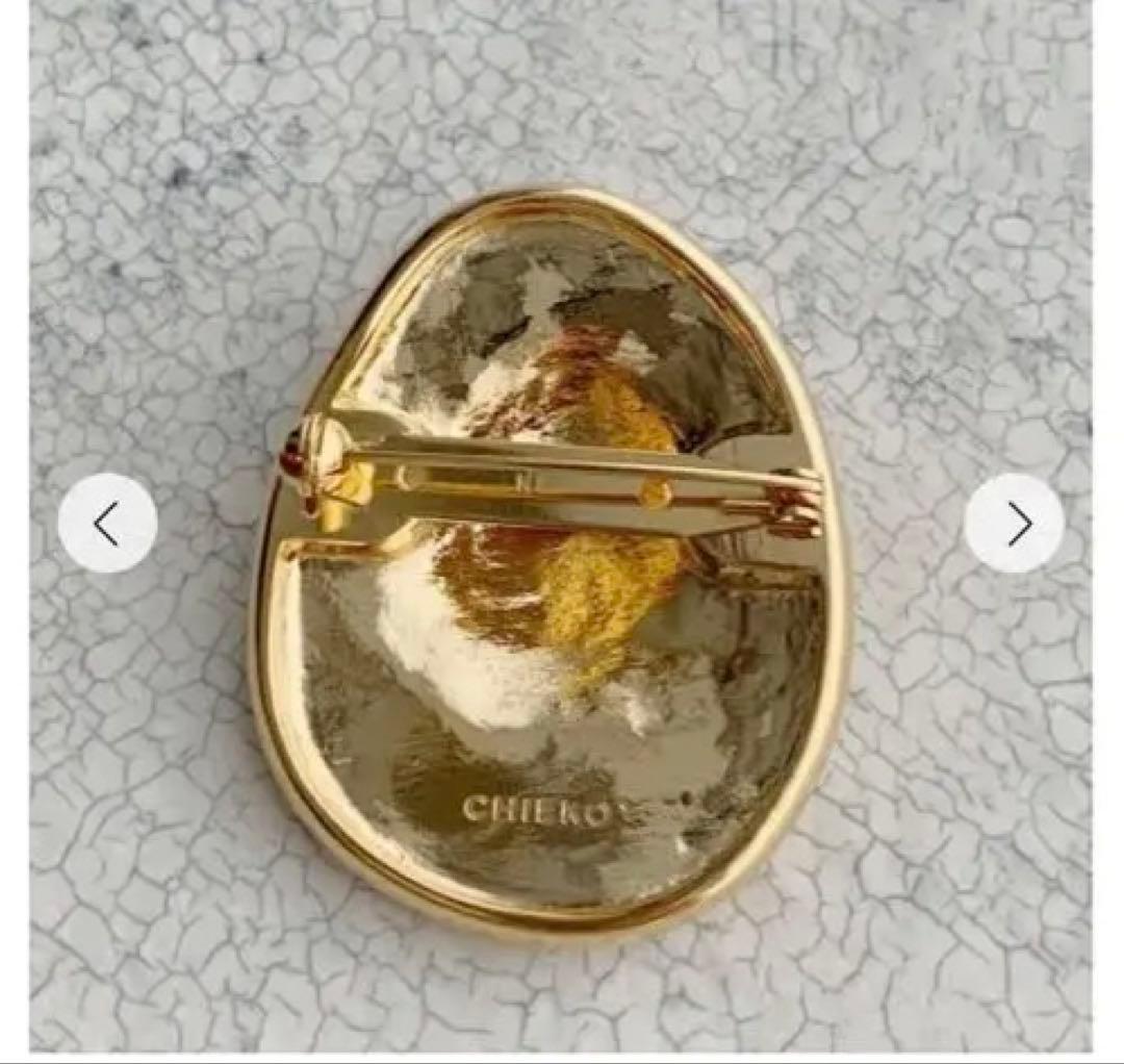 美品　chieko+ チエコプラス　egg brooch シルバー