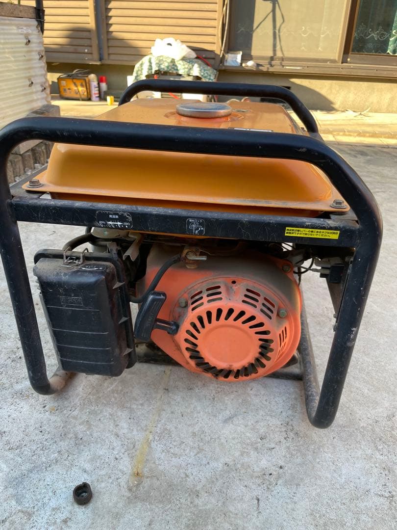 エンジン発電機 EG-2000