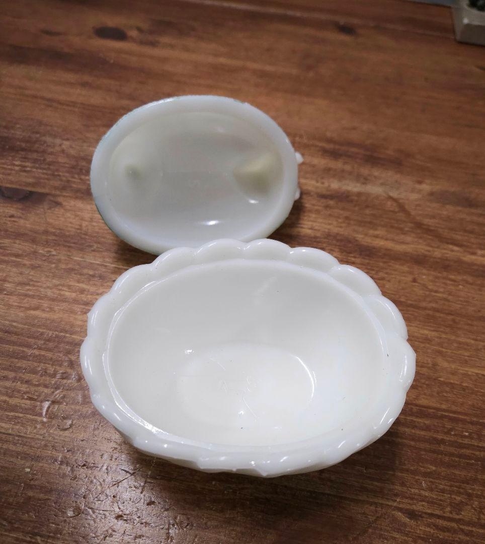 フランスアンティーク オパリンガラス 小物入れ ボンボニエール 蓋付き