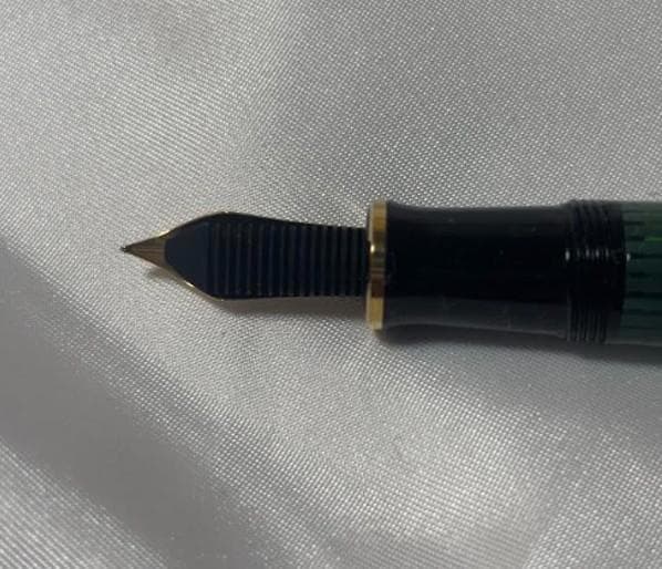 Pelikan 　ペリカン　万年筆 M400 14金 585F