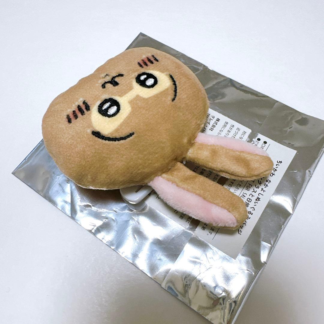 【匿名配送】ちいかわ なかよしぬいぐるみバッジ サングラスと日焼け うさぎ